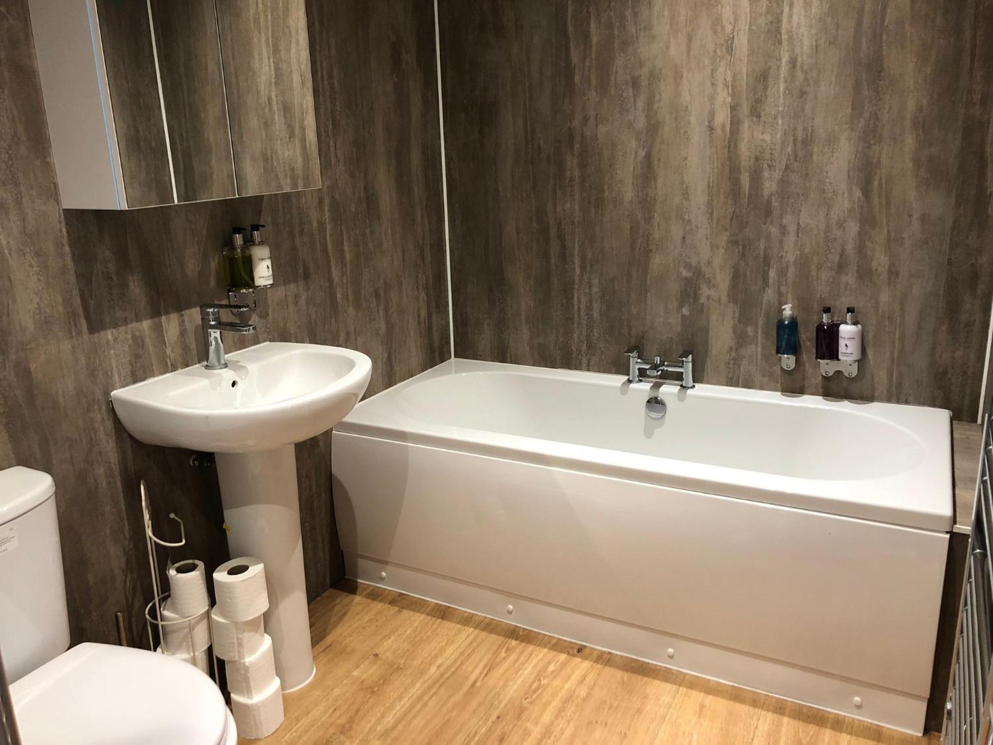Nellies Shed, Wolds Way Holiday Cottages, 3 Bed Spacious Cottage コッティンガム エクステリア 写真