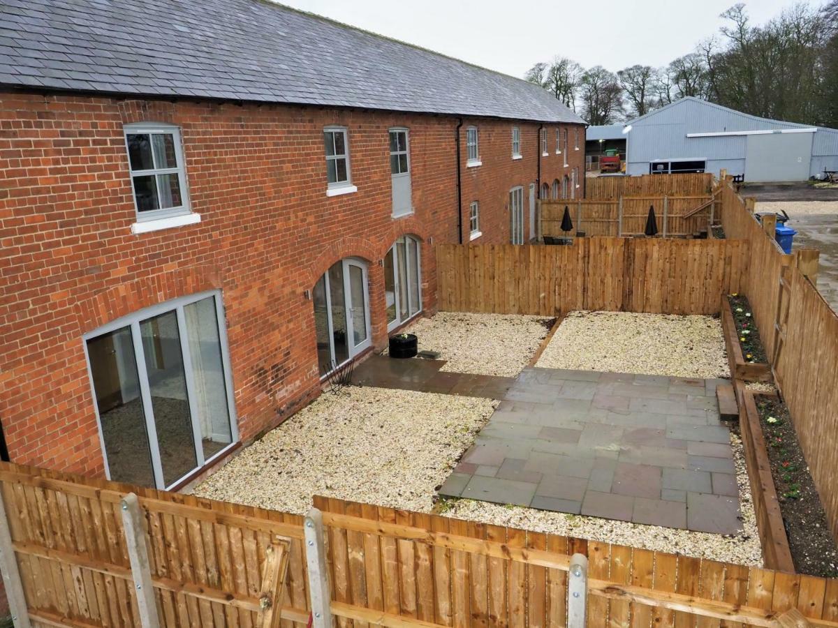 Nellies Shed, Wolds Way Holiday Cottages, 3 Bed Spacious Cottage コッティンガム エクステリア 写真